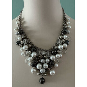 Women's AVON Necklace Black and White